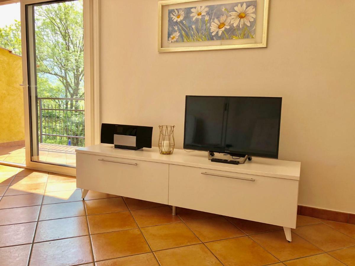 Aparthotel Residenza Ai Ronchi 1 2 6 Maccagno Exterior foto